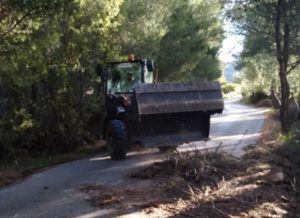 Κηφισιά:  Αντιπυρική Περίοδος Καθαρισμοί και αποψιλώσεις ξερών χόρτων σε κοινόχρηστους χώρους