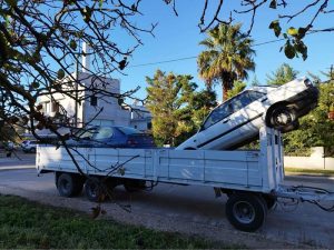 Λυκόβρυση Πεύκη : Συνεχίζεται η περισυλλογή εγκαταλελειμμένων οχημάτων από τον Δήμο Λυκόβρυσης- Πεύκης