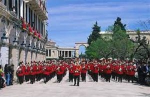 11.Το Μεγάλο Σάββατο στην Κέρκυρα - Το έθιμο Μπότηδες