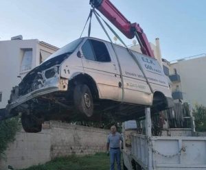 Λυκόβρυση Πεύκη:  Συνεχίζεται η περισυλλογή εγκαταλελειμμένων οχημάτων από τον Δήμο