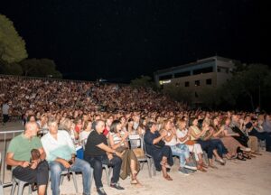 Μαρούσι : Μεγάλη συναυλία με την Ελευθερία Αρβανιτάκη και τον Κώστα Τριανταφυλλίδη