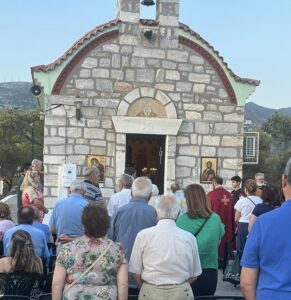 Πεντέλη: Σε κλίμα ευλάβειας και κατάνυξης ο εορτασμός της ανάληψης του Προφήτη ΗλίαΠλήθος πιστών συγκεντρώθηκε για να τιμήσει τη μνήμη του Αγίου και να συμμετάσχει στις θρησκευτικές τελετές. 