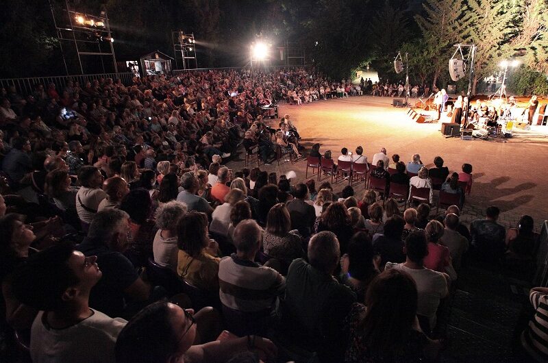 Χαλάνδρι: Με Ross Daly, Δ. Μητσοτάκη, τζαζ και Πέρσι Σέλλεϋ, συνεχίζεται το Φεστιβάλ Ρεματιάς – Νύχτες Αλληλεγγύης 2024