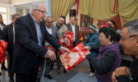 Μαρούσι: Κοντά στα παιδιά του Σικιαριδείου Ιδρύματος βρέθηκαν ο Δήμαρχος Αμαρουσίου